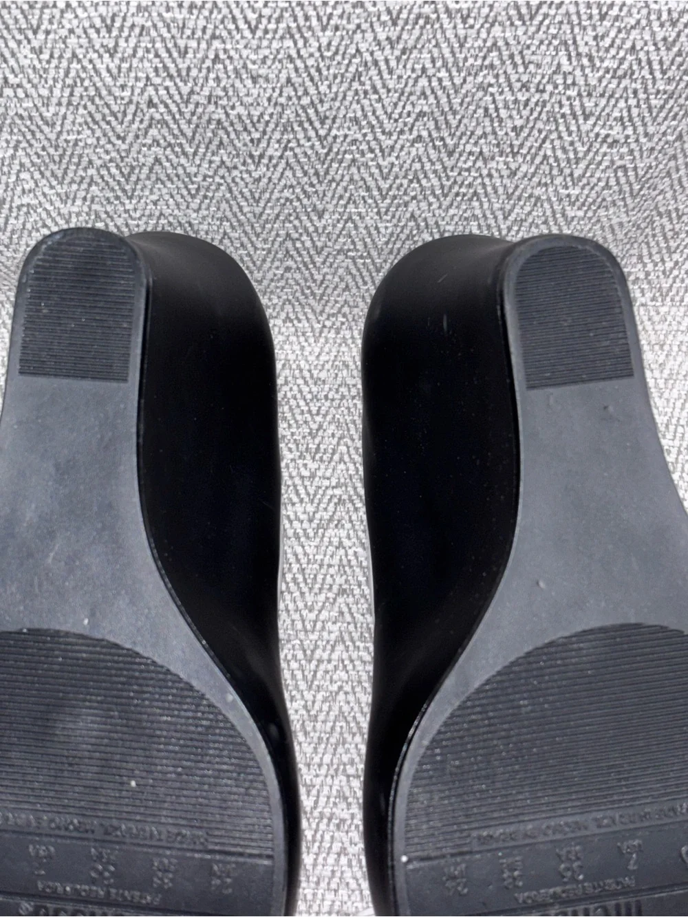 Melissa queen black